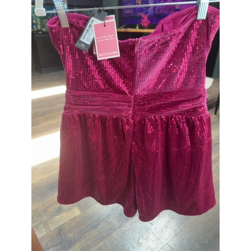 PrettyLittleThing Pretty Little Thing Sequence Romper in Pink - Picture 4 of 4